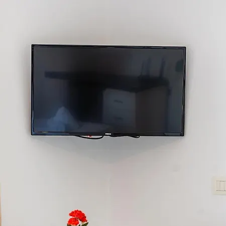 Serene With Balcony By Pikhost * ゴーレム