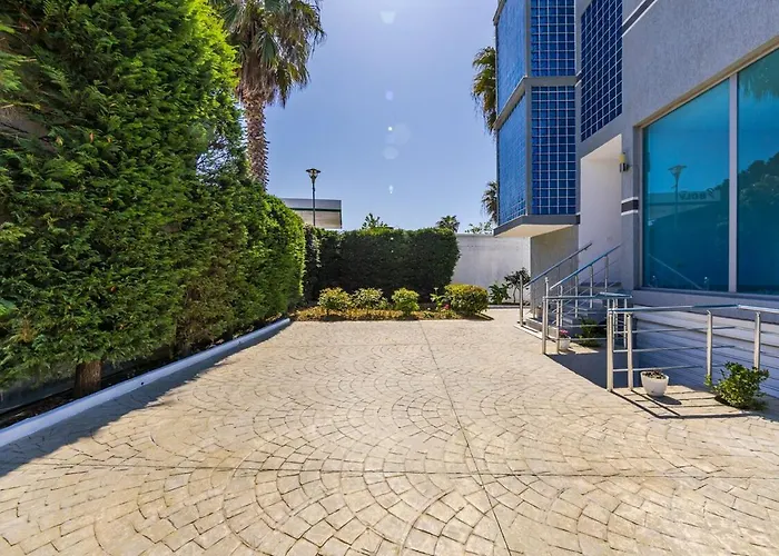 Apartamento Serene With Balcony By Pikhost *